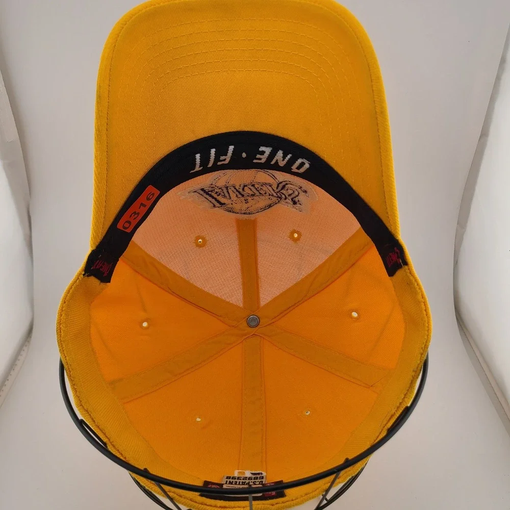 Top of the World Los Angeles Lakers NBA Baseball Cap Mens One Size Yellow Hat
